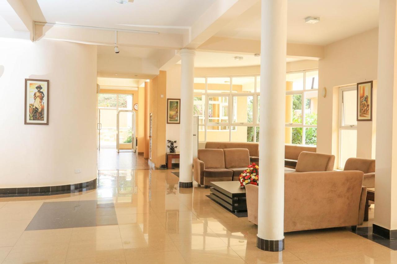 Hotel 7 Seasons Entebbe Exteriör bild